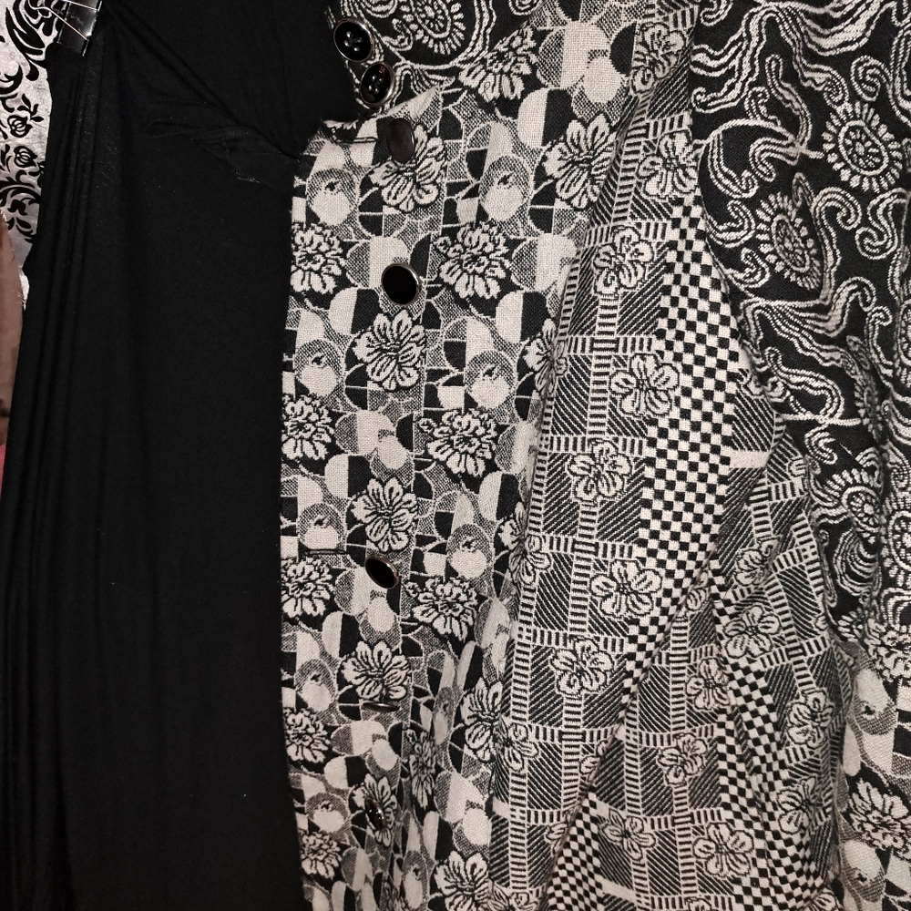 Joe Brown Dramatically Patterned Overcoat - image 7